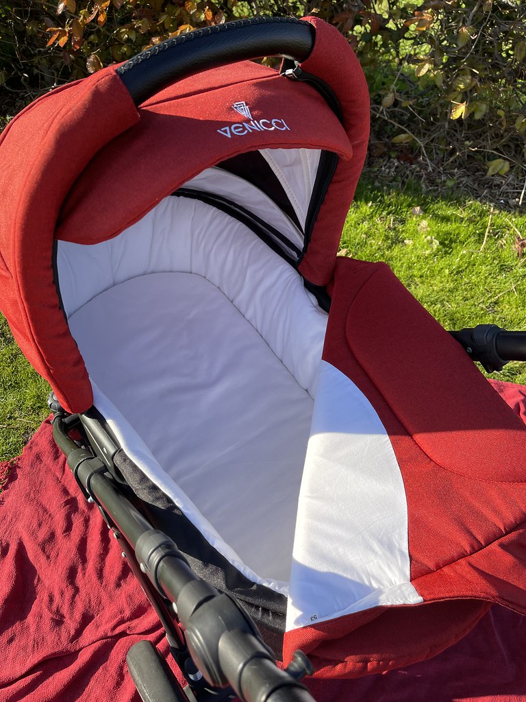 Venicci 3 in 1 Travel System, Denim Red, Carrycot, Car Sea… Flickr