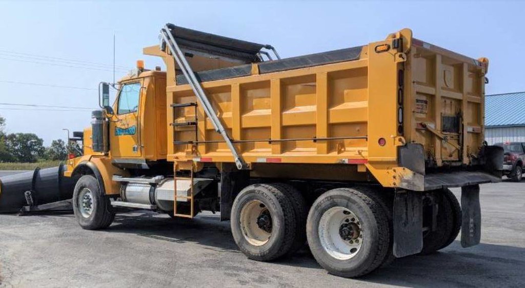 Town of Ledyard, NY 2010 Western Star 4900SB dumpplow_2 Flickr