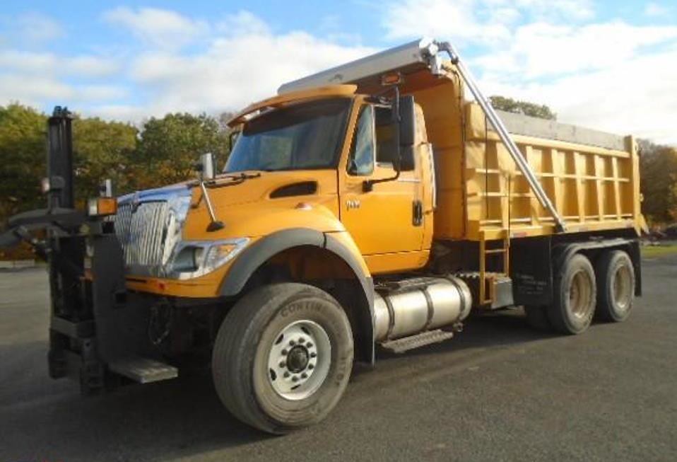 Town of Ledyard, NY 2004 International 7600 6x4 dumpplow Flickr