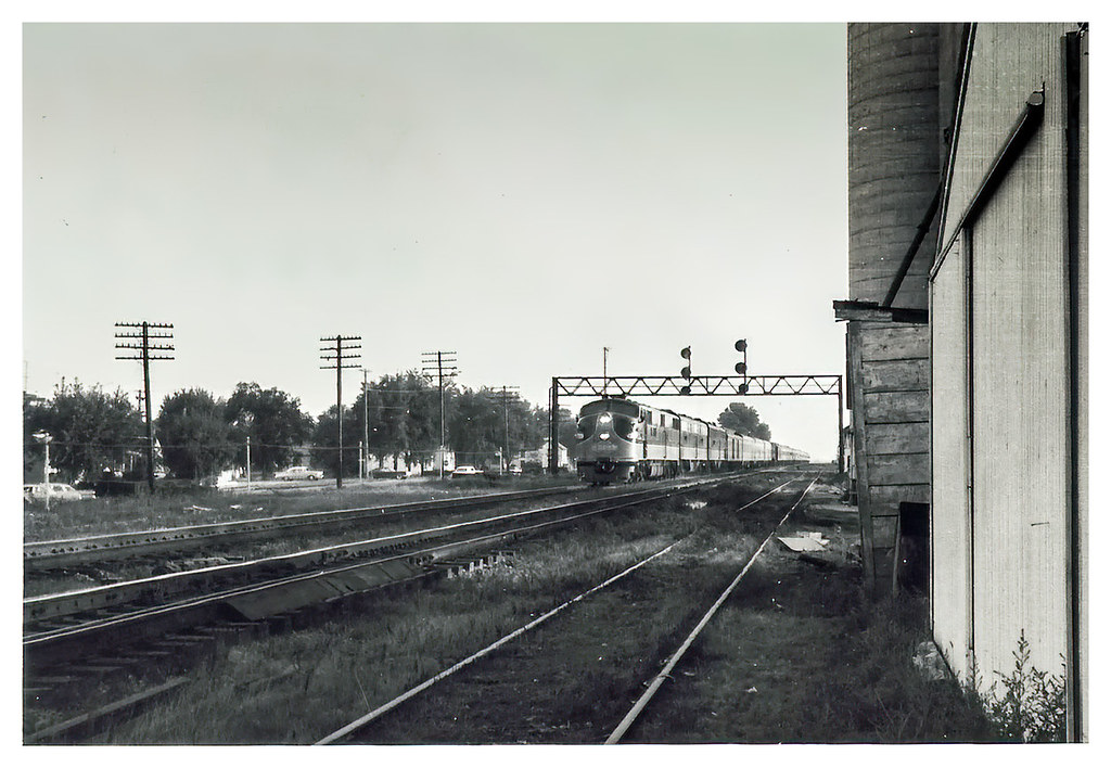 Illinois Central, Peotone IL c.1964 196400Peotone 01 efts… Flickr