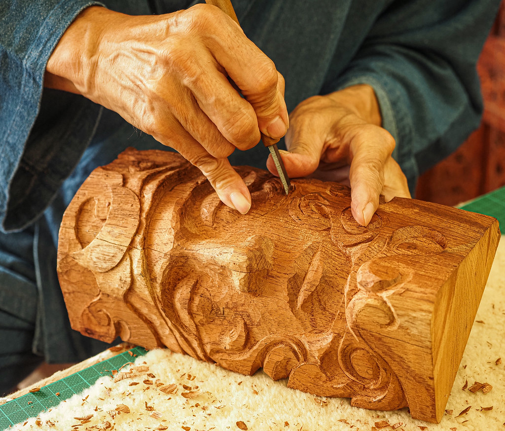 The Woodcarver's Hands A high level of concentration and s… Flickr