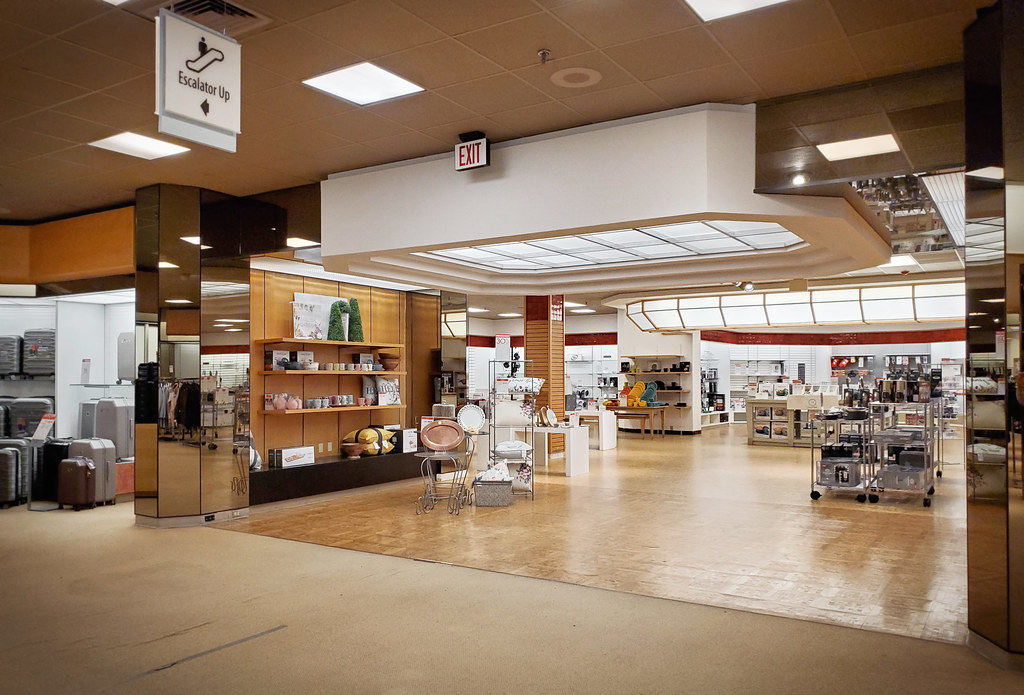 Inside macy*s at Crystal Mall June 2020 Inside macy*s at… Flickr