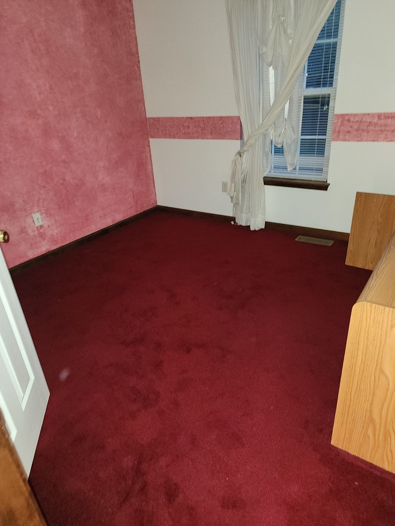 Room smells badly of dog urine Room smells badly of dog ur… Flickr