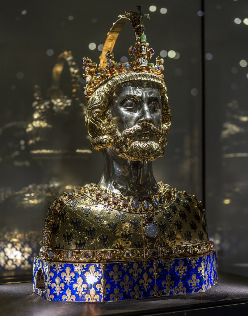 Reliquary bust of Charlemagne Karlsbüste (thought to conta… Flickr