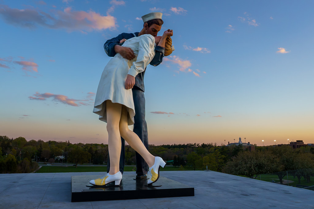 “Embracing Peace” Temporary home for the sculpture to comm… Flickr