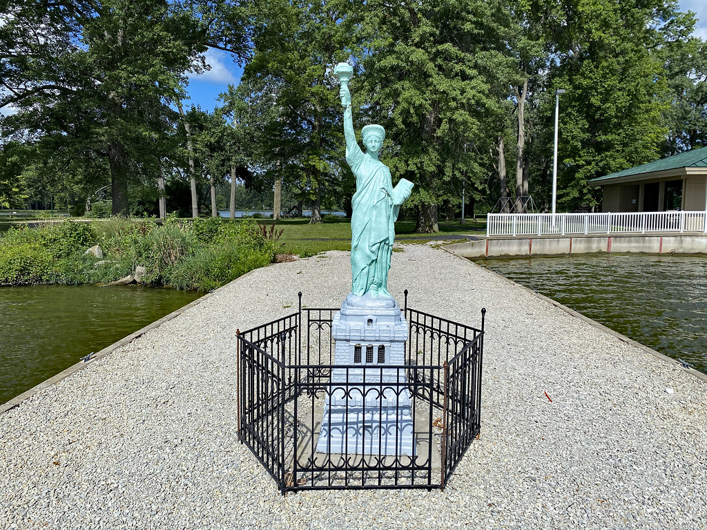 Ohio Statues Of Liberty Flickr