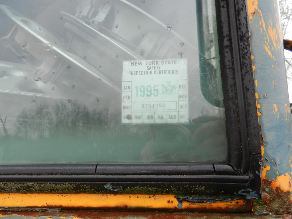 Thomas International exNY (4) Juliano's Auto Parts Sodu… Flickr