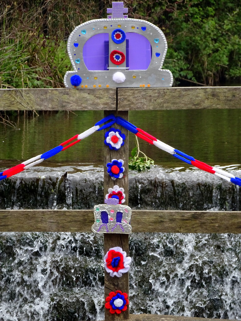 Coronation yarn bombing. 122/365/2023 amy's antics Flickr