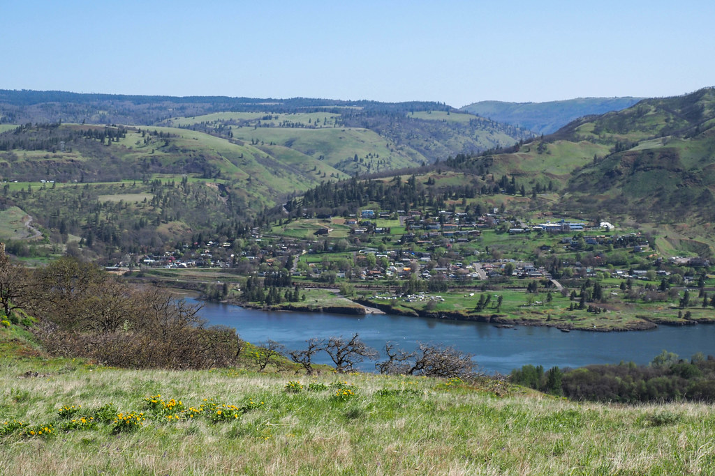 Lyle, Washington State Taken from Rowena Crest Lookout Flickr