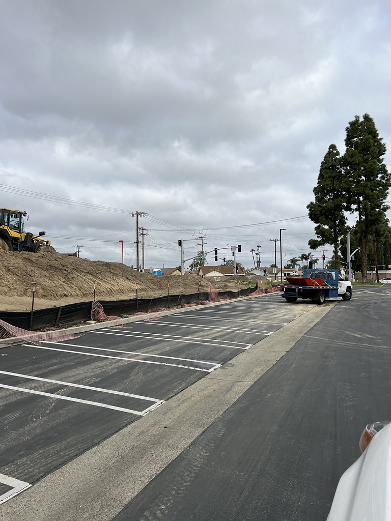 230405_SWPSM_36_NB Ward south parking lot CMC I405 Flickr