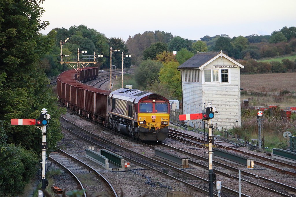 66088 takes another load of Ore to Scunthorpe and… Flickr