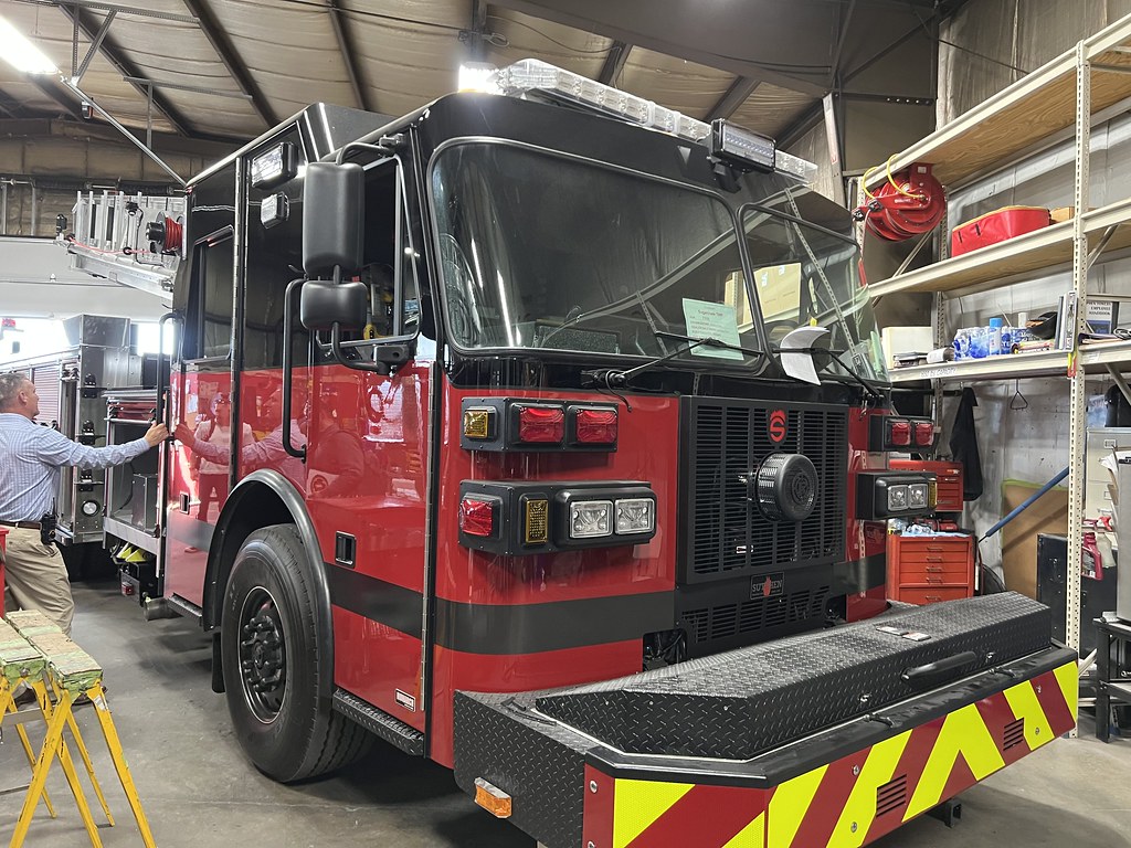 Sugarcreek Township Ladder 72 at Sutphen Sugarcreek Townsh… Flickr