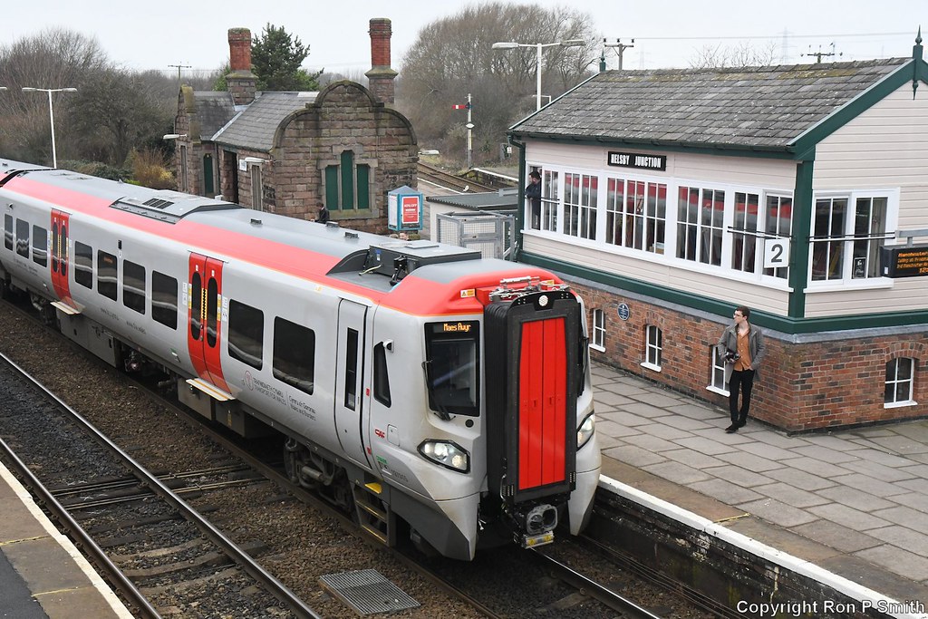 197015 Helsby [230128k106] TfW DMU train 197015 arriving a… Flickr