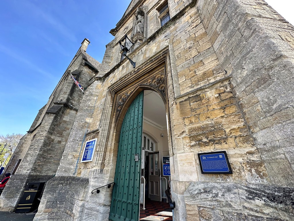 35. Stow on the Wold Library and Visitor Info. Centre, Sto… Flickr