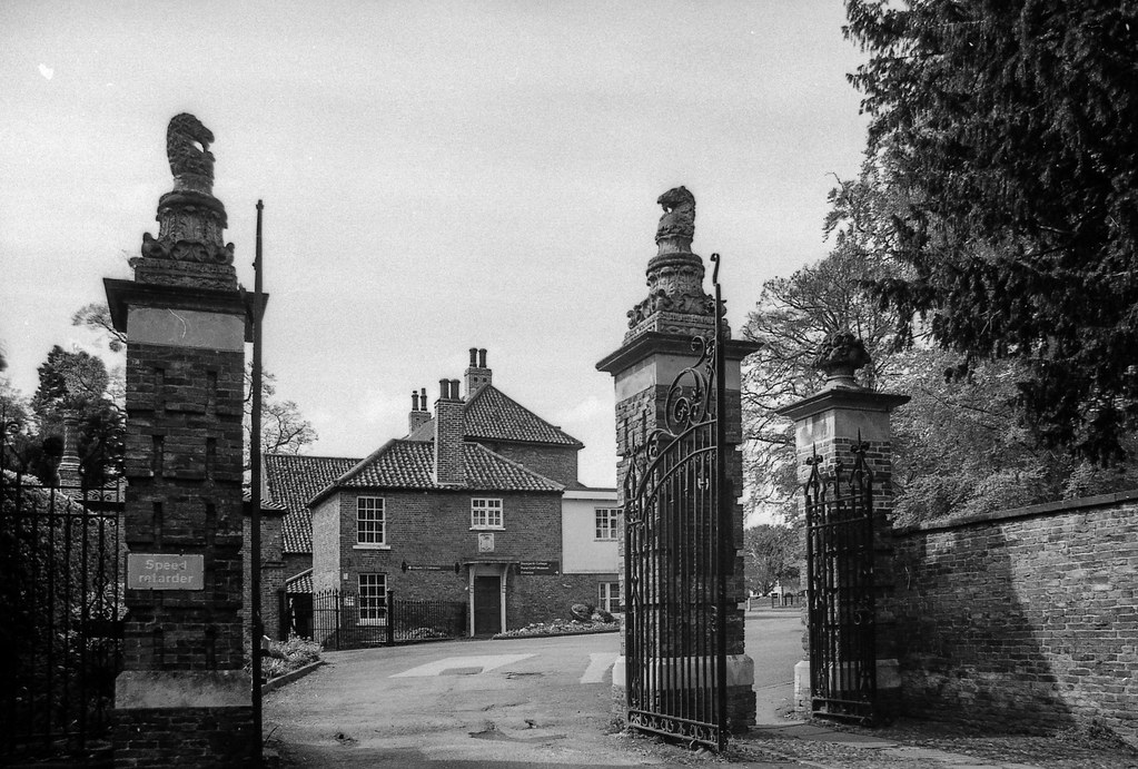 Barton upon Humber Baysgarth House entrance Rob Barnard Flickr