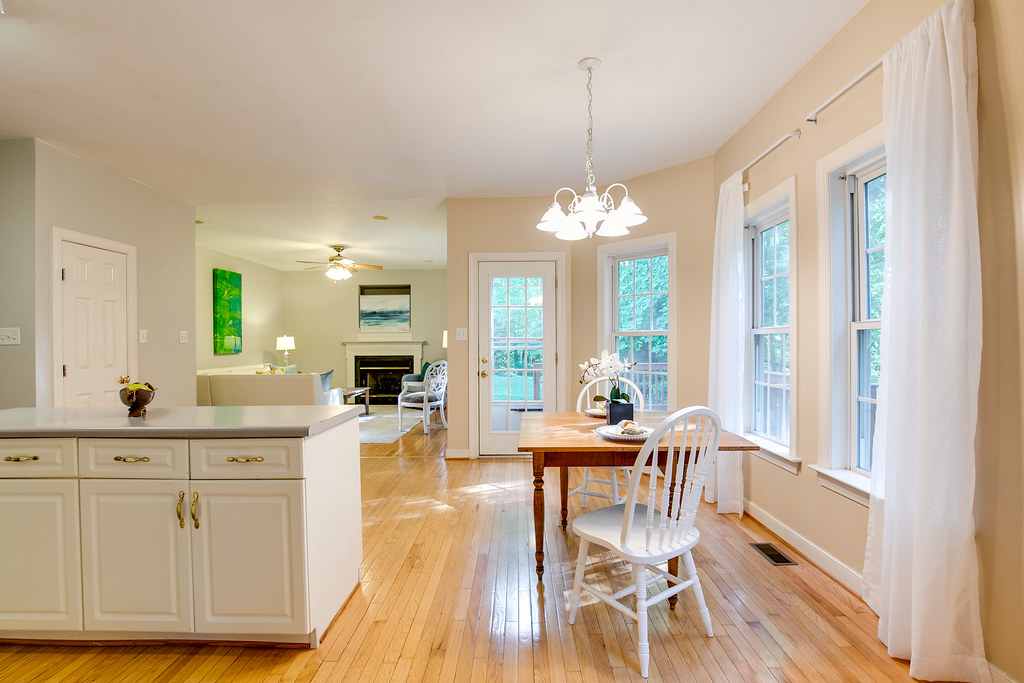 9001 Echo Lake Dr (19 of 64) Mindie Ballard Flickr