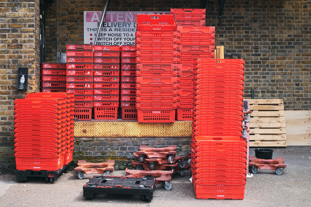 logistical challenge Wilmot Street, Bethnal Green d0gwalker Flickr