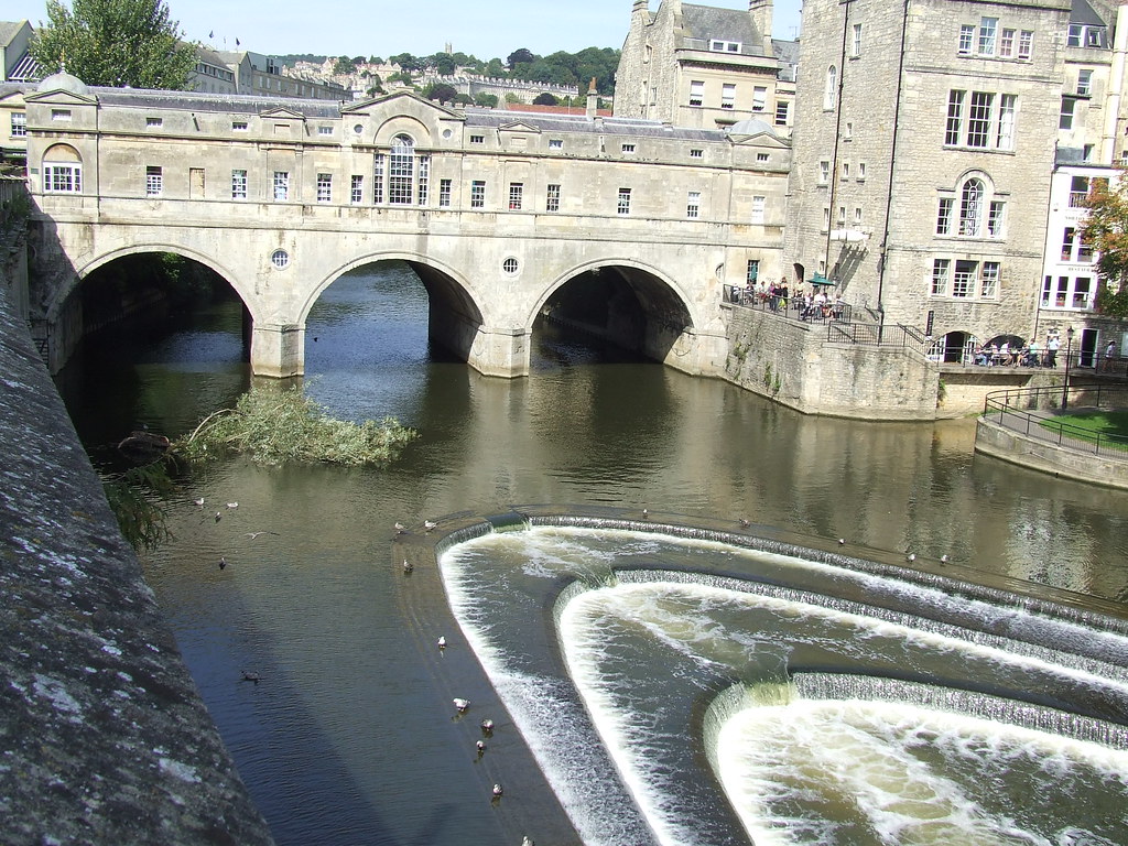 Walking around Bath in 2010 Pulteney Bridge My full phot… Flickr