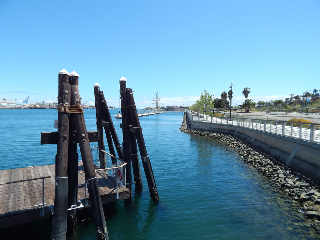 San Pedro Downtown Harbor Walkway with new San Pedro Fish … Flickr