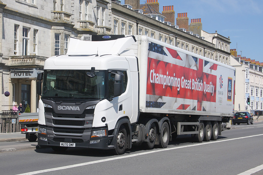 Aldi WU70 DMF Aldi WU70 DMF Scania G450. Weymouth Esplanad… John