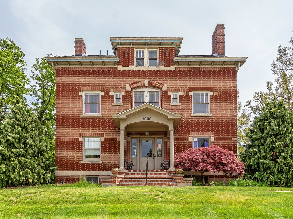 Erle Greiner House — Zanesville, Ohio Christopher Riley Flickr