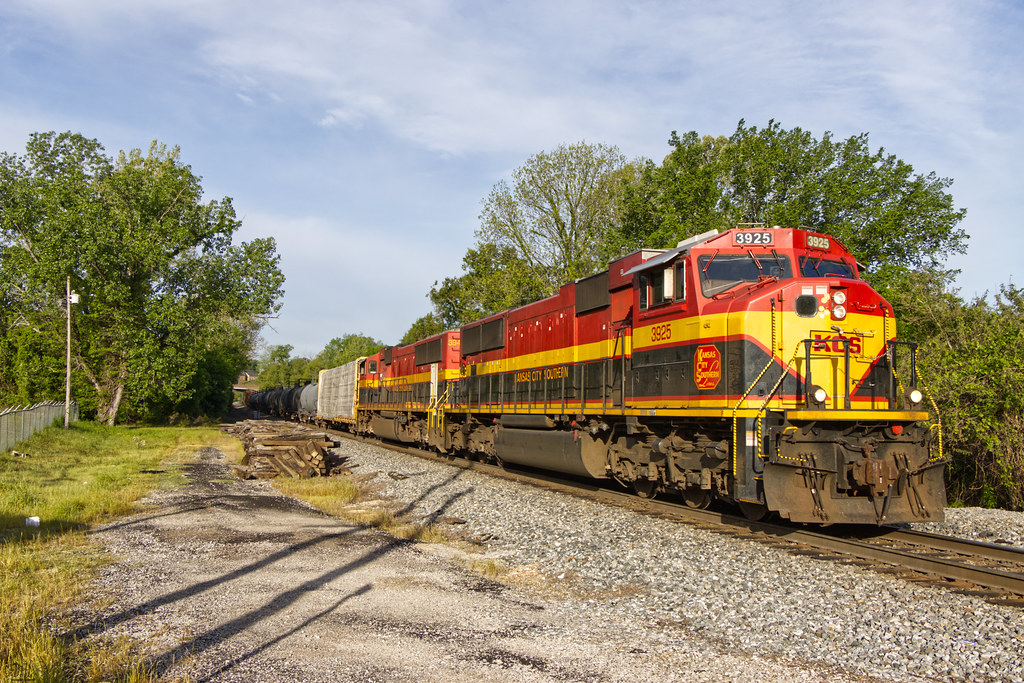 KCS local job Y131 departing Vicksburg, MS for Pearl. Flickr