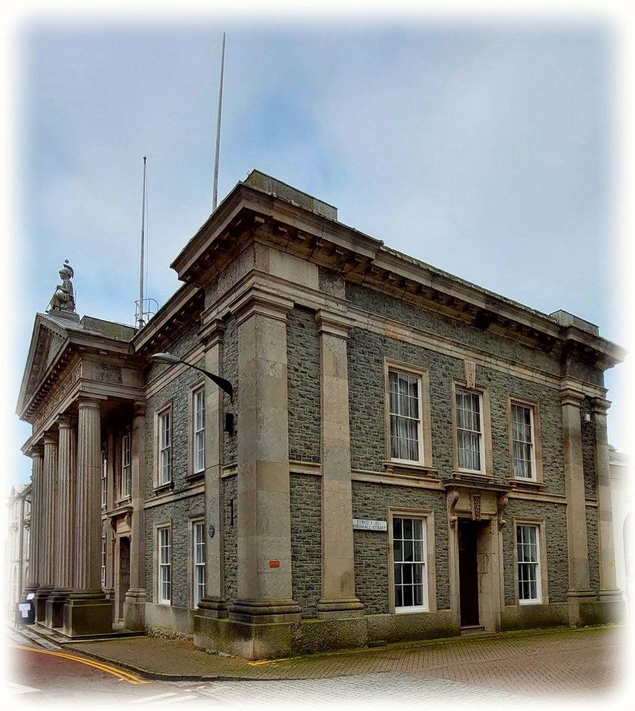 OLD CAERNARFON COURT The old court building Caernarfon. … Flickr