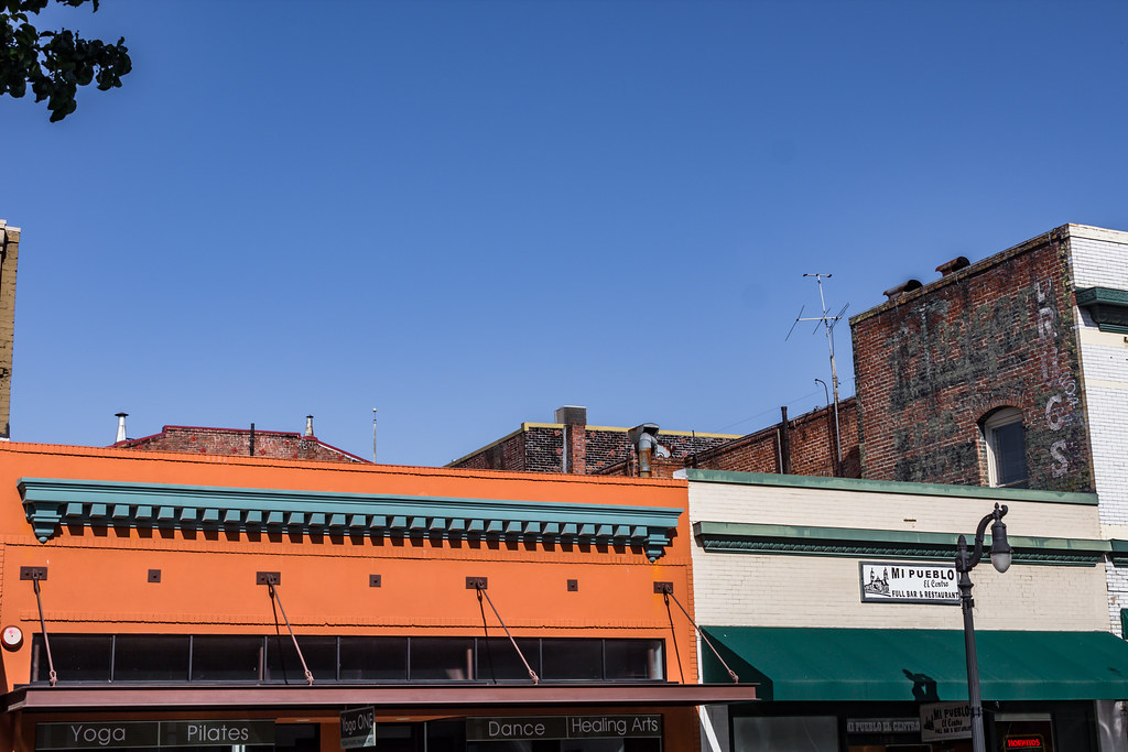 Petaluma 2015 05 01 23 Petaluma, California 2015 Flickr