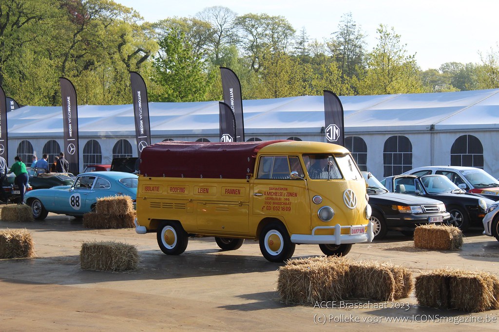00.Antwerp Classic Car Event 2023 (77) ICONS of elegance Classic Car