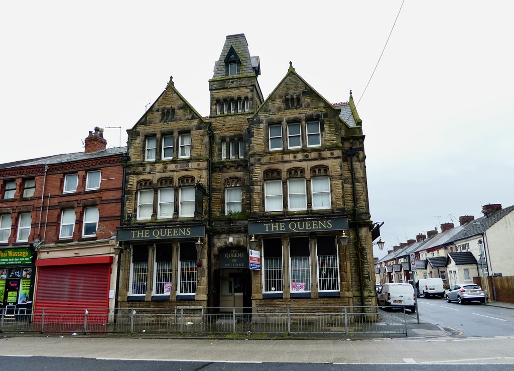 The Queens Bootle, Liverpool. Corner of Knowsley Road an… Flickr
