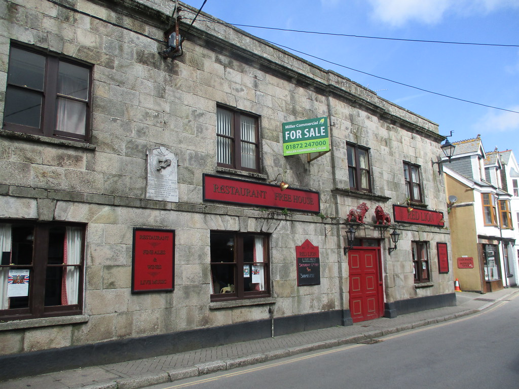 St Columb Major Red Lion pub Cornwall Pub for sale. Tim Jenkinson