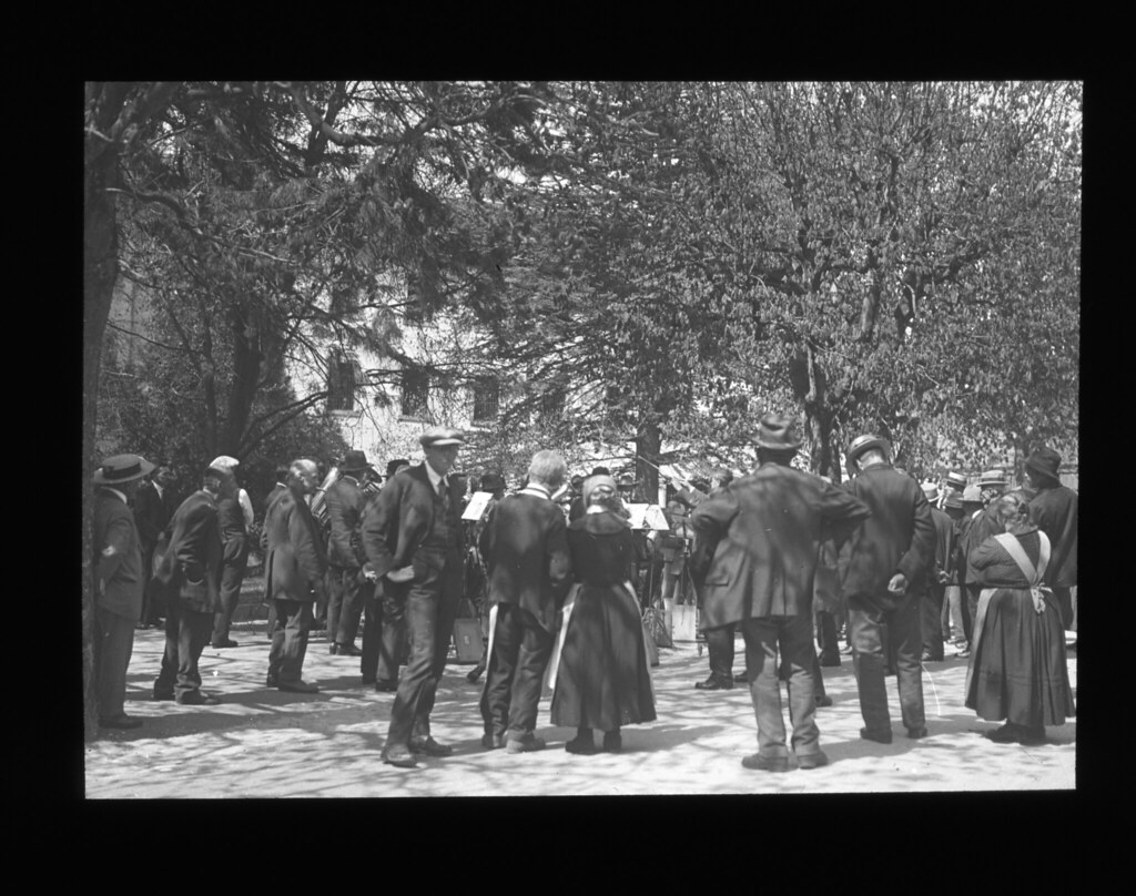 Ris 8080A004 Anstalt Rheinau, Musik im Eingangshof