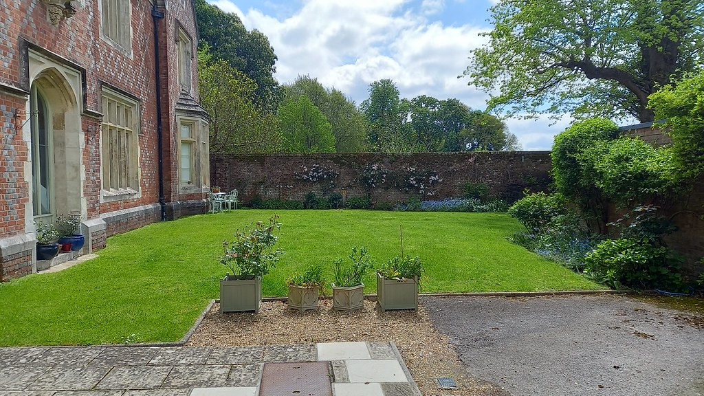 Queen Elizabeth's Court, Wimborne Bournemouth Andy Flickr