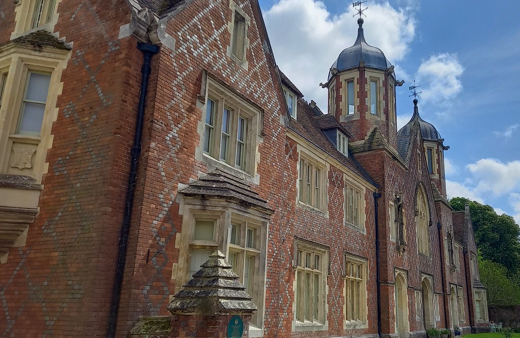 Queen Elizabeth's Court, Wimborne Bournemouth Andy Flickr