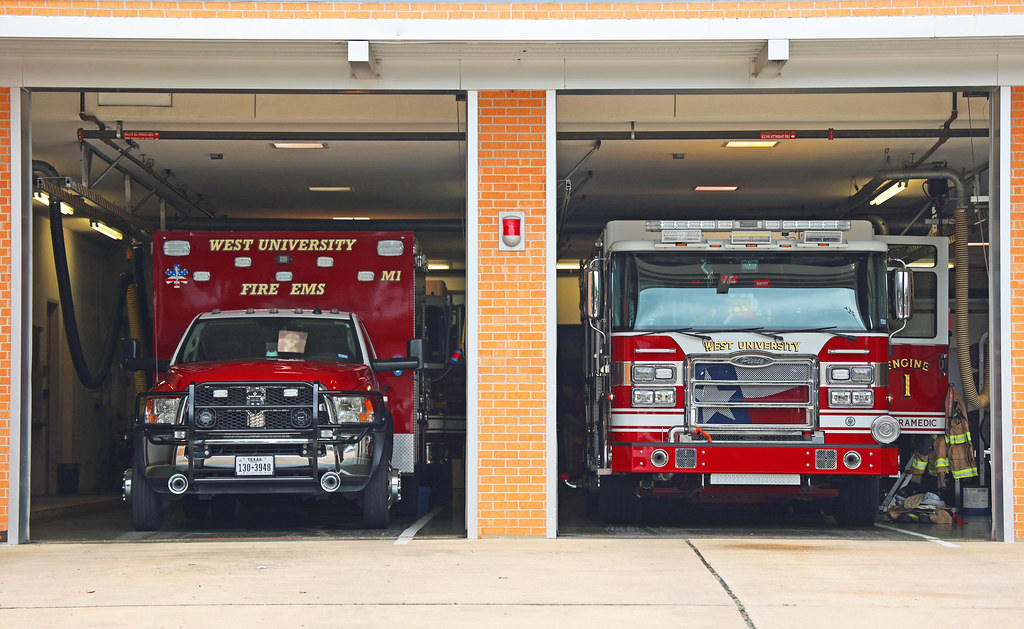 City of West University Fire Department Medic 1 Frazer B… Flickr