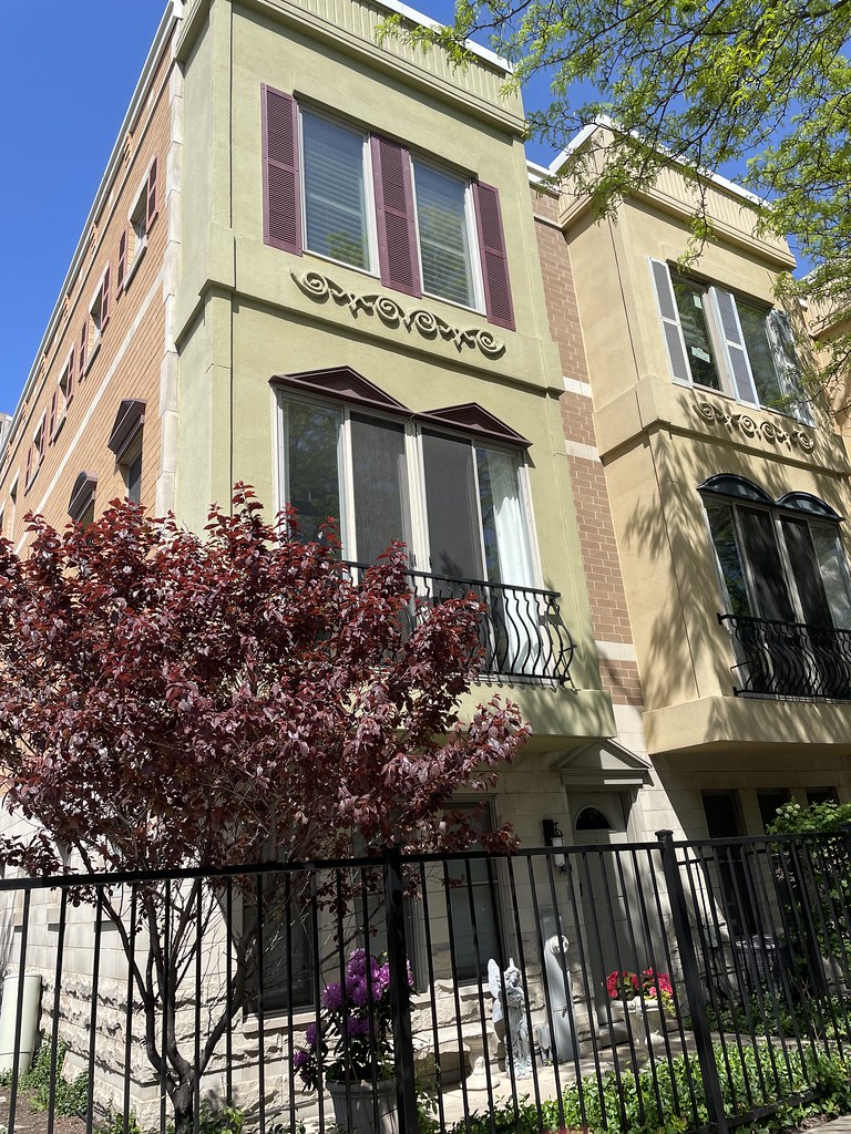 House in Fulton River District Linda Barnes Flickr