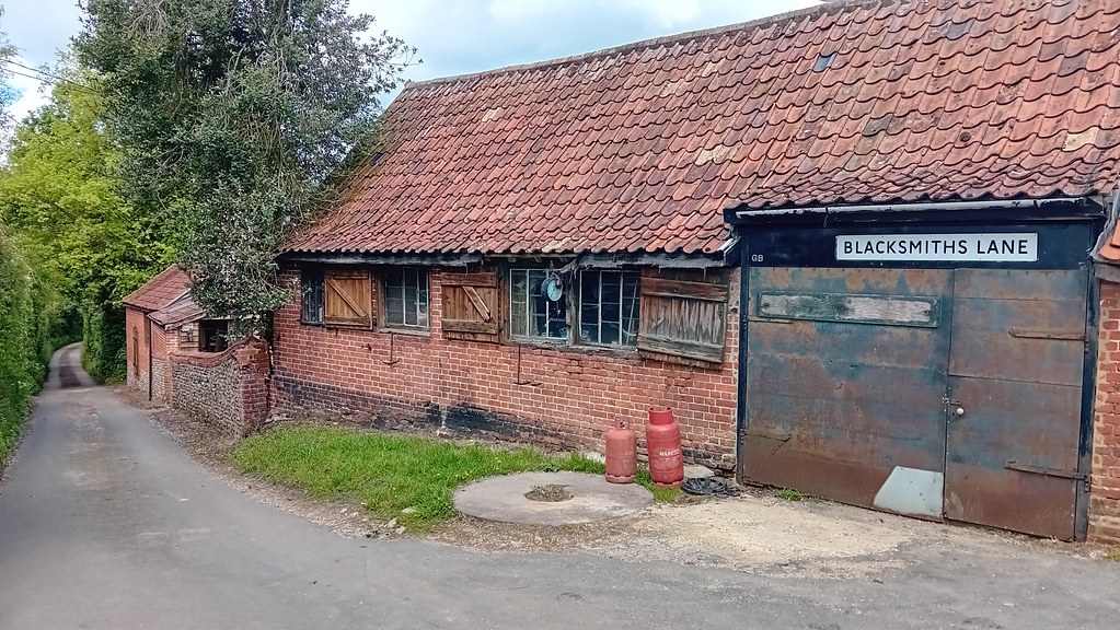 Blacksmiths Lane Coddenham, Suffolk Luke McKernan Flickr