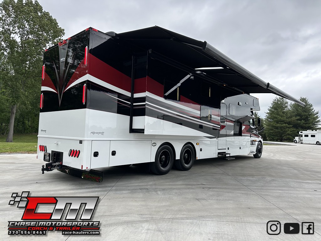 2023renegadetripleslidemotorhomebunkbedstwofullb… Flickr