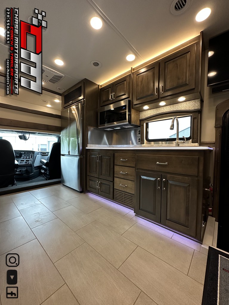 2023renegadetripleslidemotorhomebunkbedstwofullb… Flickr