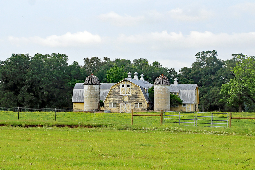 Grand Coteau Barn_9622 Jesuit Dairy Barn at Sacred Heart G… Flickr