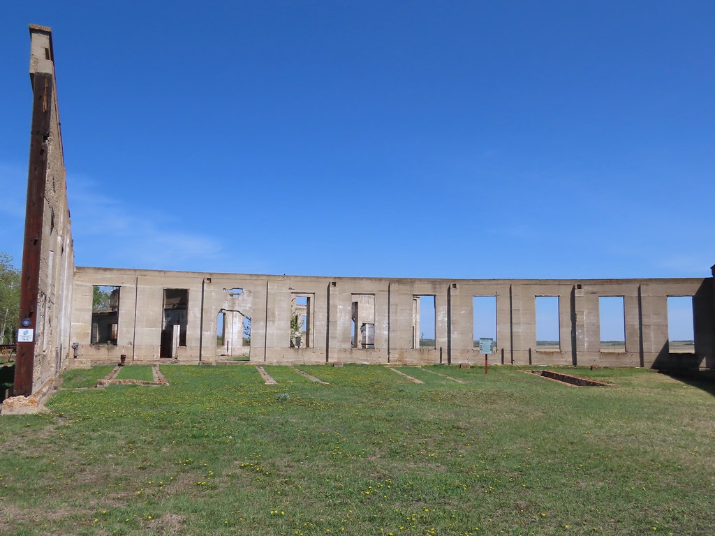 CN roundhouse May 14 Big Valley, Alberta Heather Cuthill Flickr