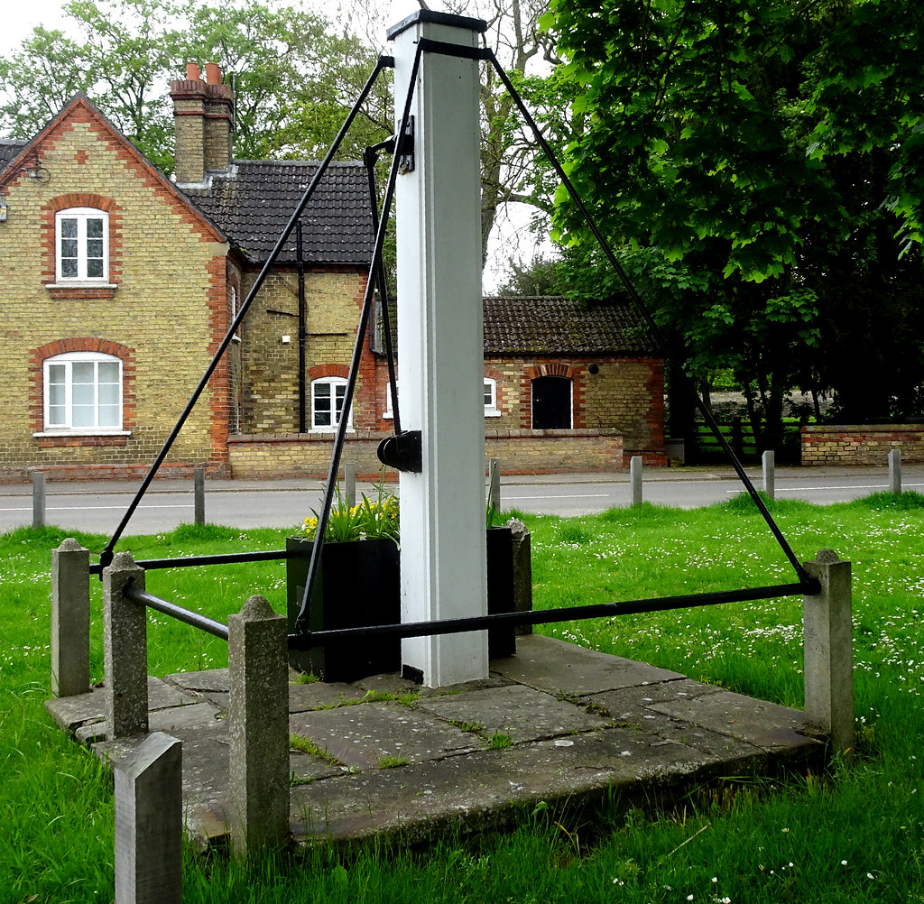 [121792] Welton Village Pump Village Pump, Sudbeck Lane,… Flickr