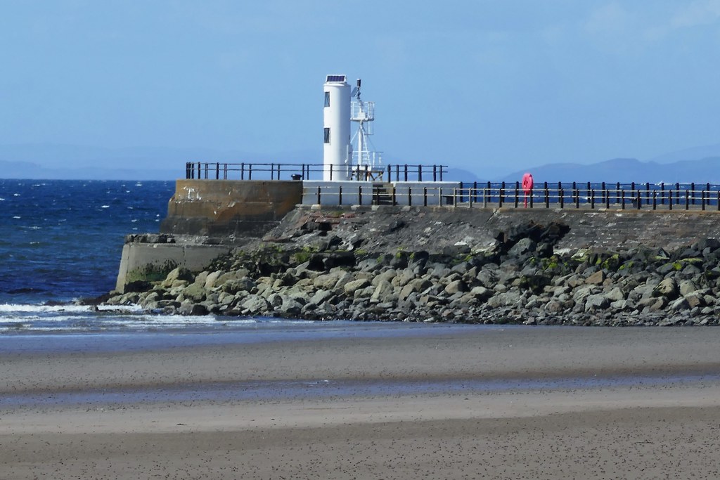 Ayr extremely low tide. corriebob Flickr