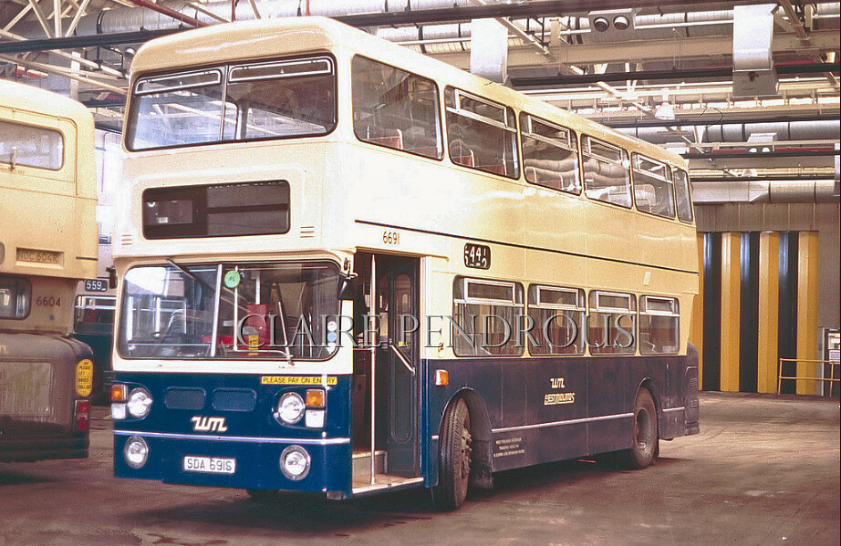 WMPTE 6691 at Park Lane Bus Garage, Wolverhampton, 1985 Flickr