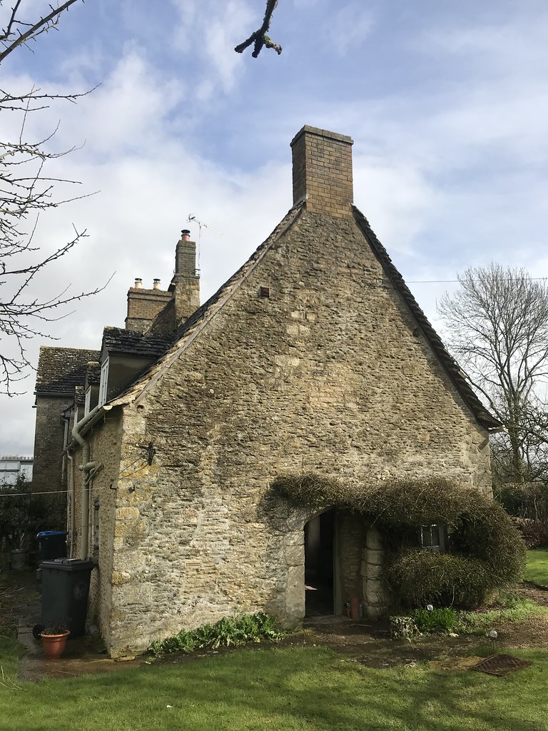 Renovation of listed cottage in Oxfordshire Complete renov… Oliver