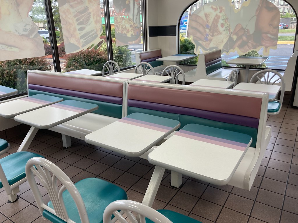 90’s Taco Bell Jersey City NJ Taco Bell at the Hudson Ma… Flickr