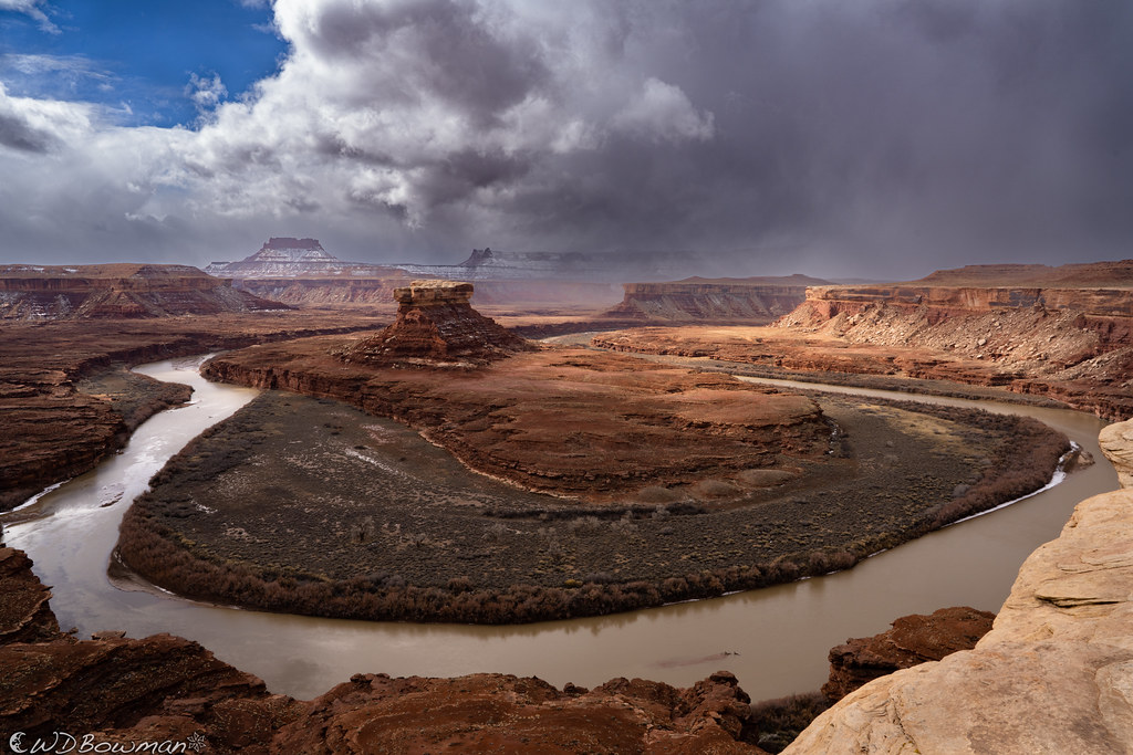 The River Flows…it flows to the sea The Green River flows … Flickr