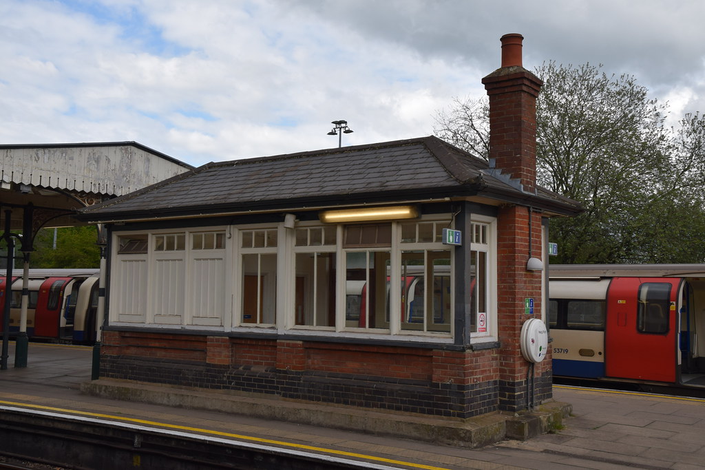 High Underground Station (Northern Line) High Barne… Flickr