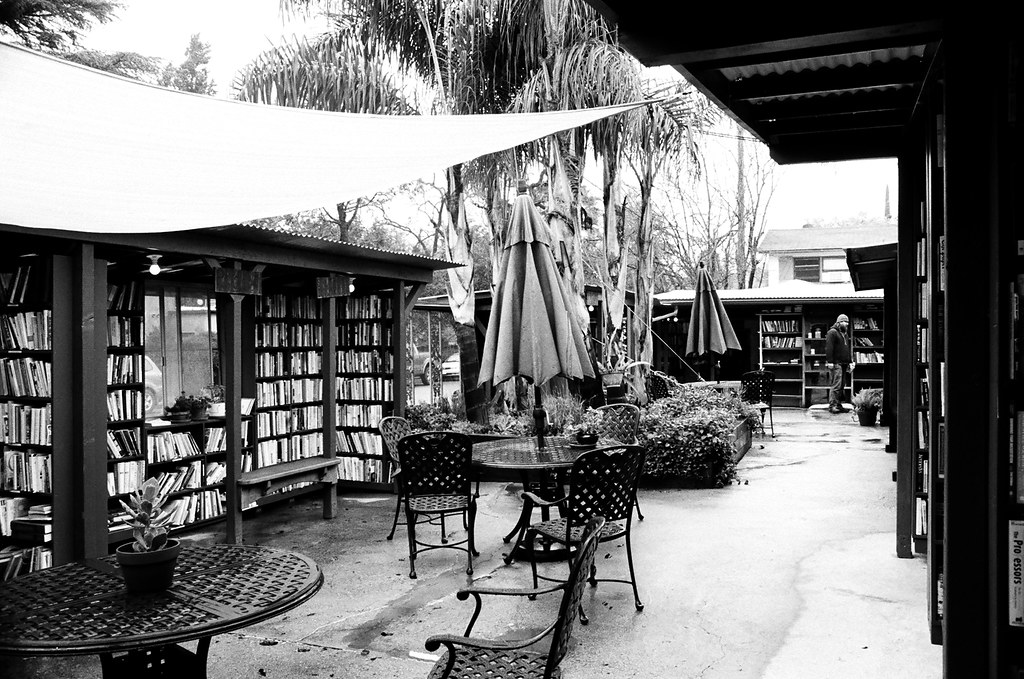 Bart's Books 07990015 Legendary used book store in Ojai, C… Flickr