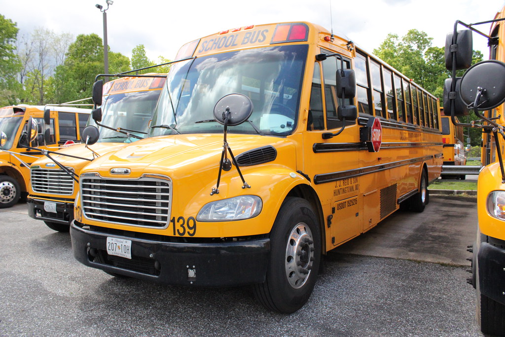Calvert County Schools 139 Thomas C2. Bus is owned by J.J.… Flickr